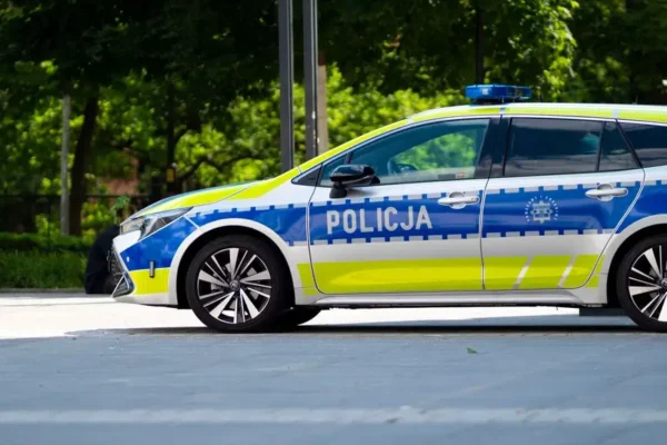 Ostatni weekend wakacji: policja apeluje o rozwagę na drogach i nad wodą