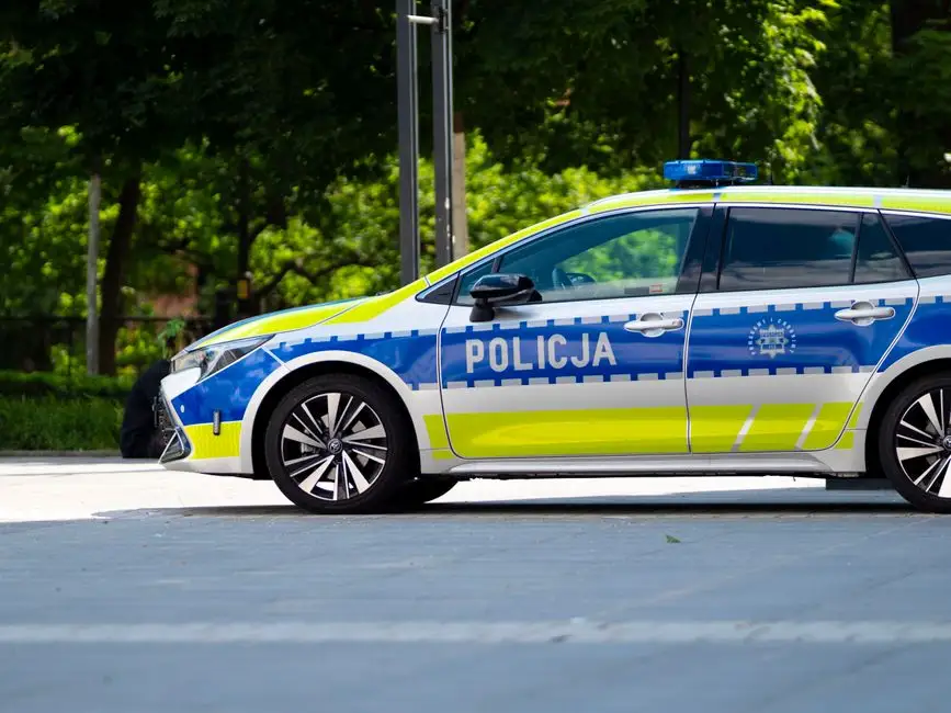 Ostatni weekend wakacji: policja apeluje o rozwagę na drogach i nad wodą