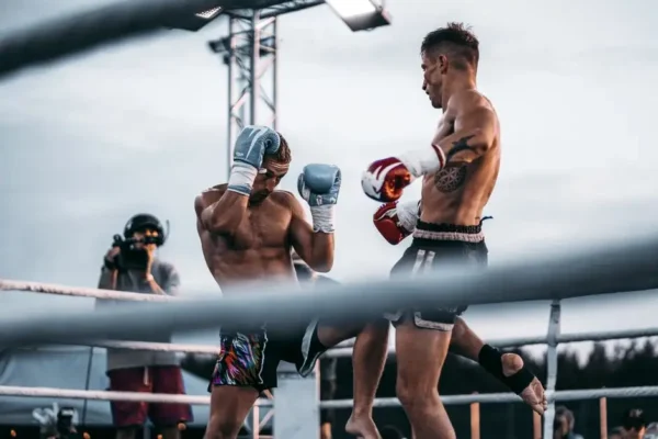 Policjanci z Łobza z medalami Mistrzostw Polski Służb Mundurowych w Kickboxingu