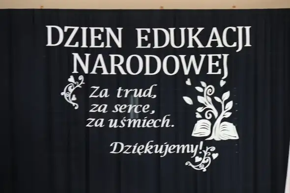 Dzień Edukacji Narodowej w Zespole Szkół w Resku – podziękowania i nagrody dla nauczycieli
