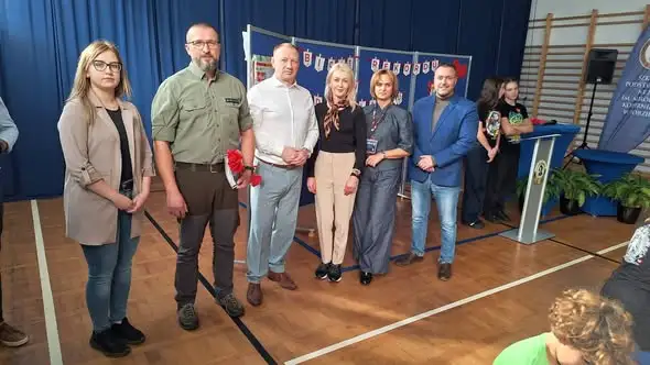 Łobez stawia na pierwszą pomoc – uczniowie ćwiczyli resuscytację